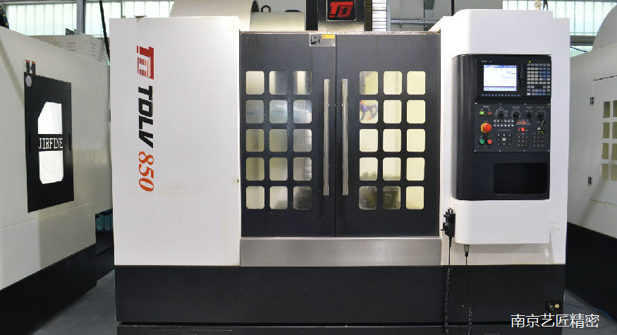 <strong>CNC數(shù)控加工中心加工精度是評(píng)價(jià)零件加工表面幾何參數(shù)的術(shù)語(yǔ)</strong>