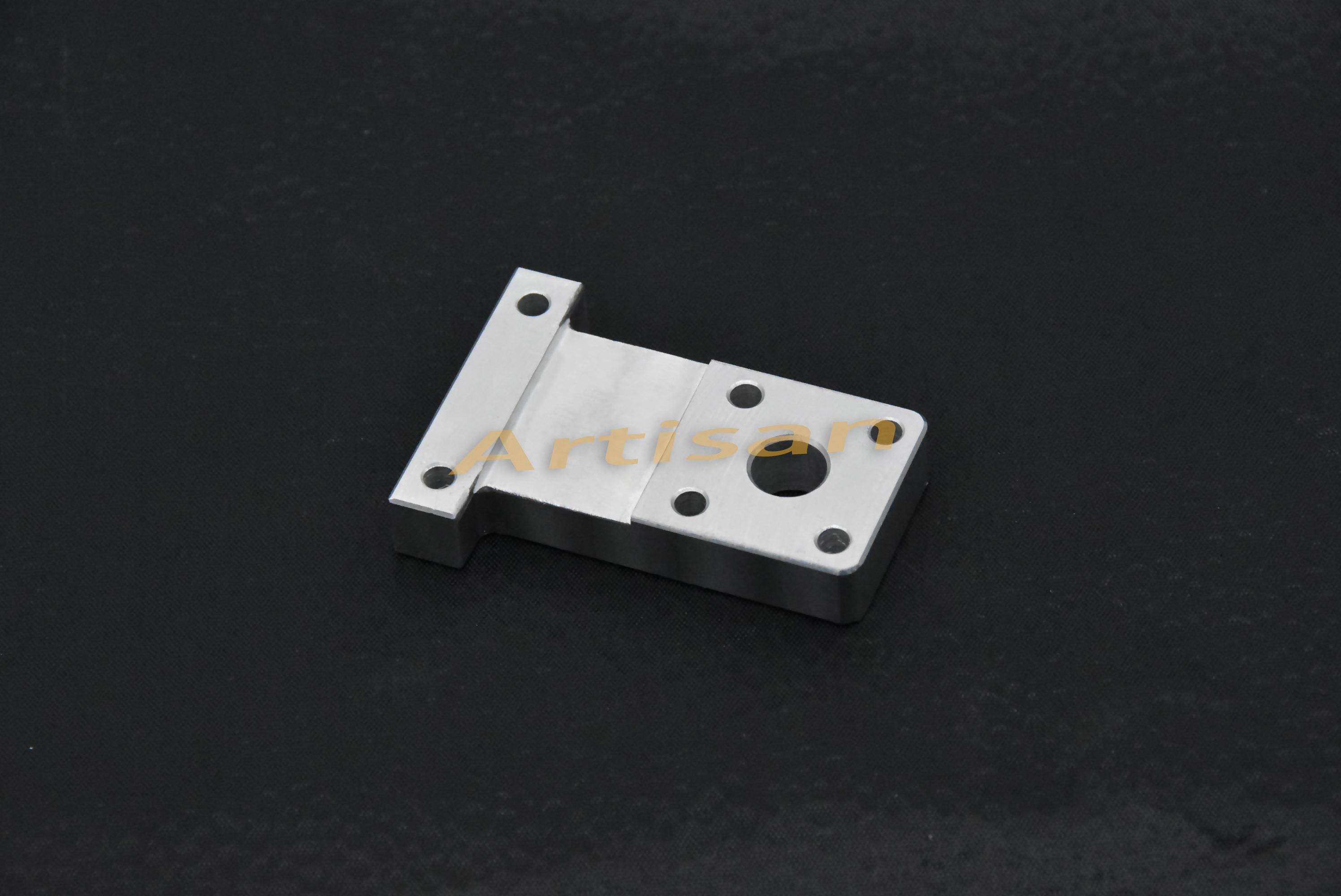 <strong>電子類(lèi)精密加工：推桿氣缸支架</strong>