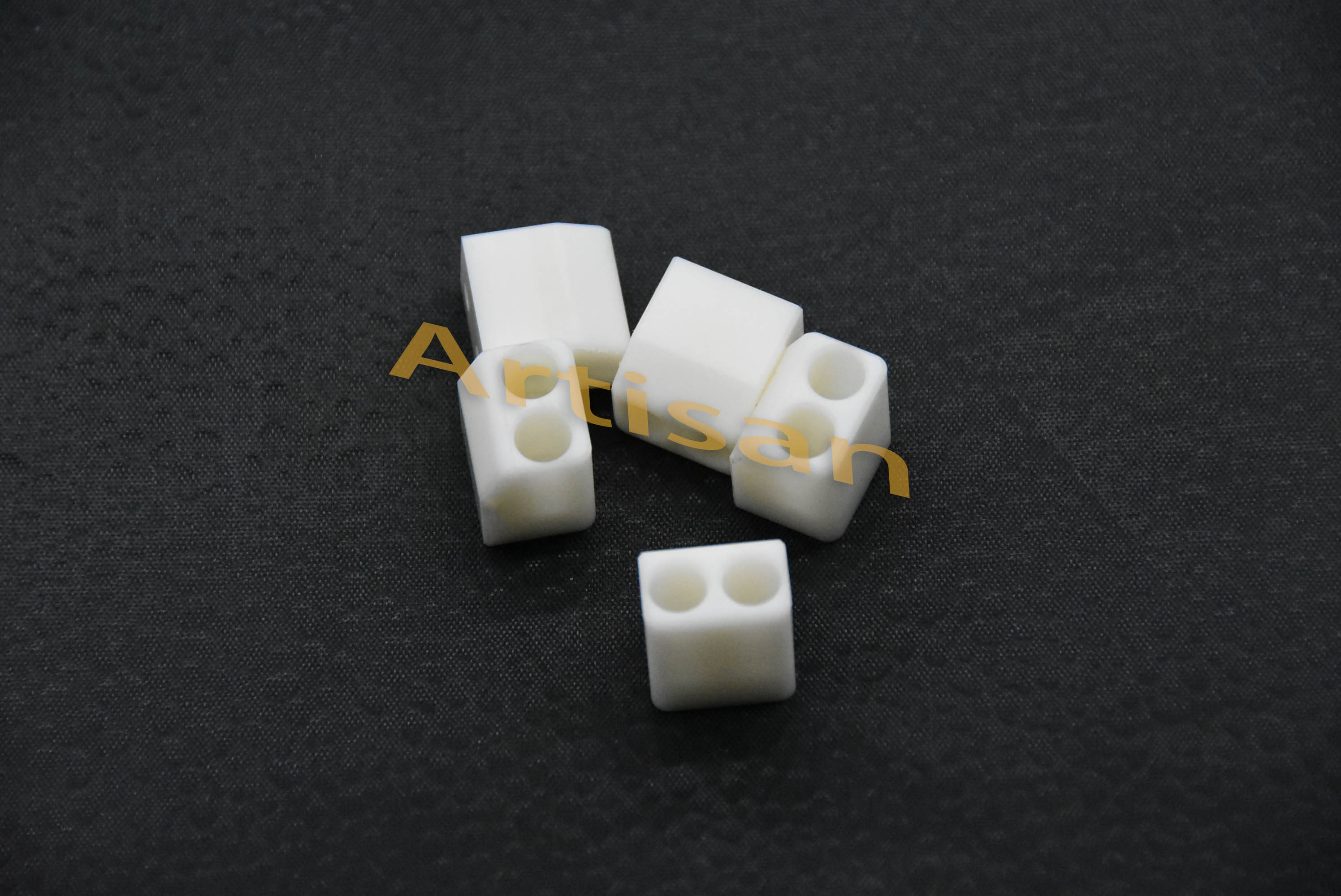 <strong>電子類(lèi)精密加工：塊</strong>